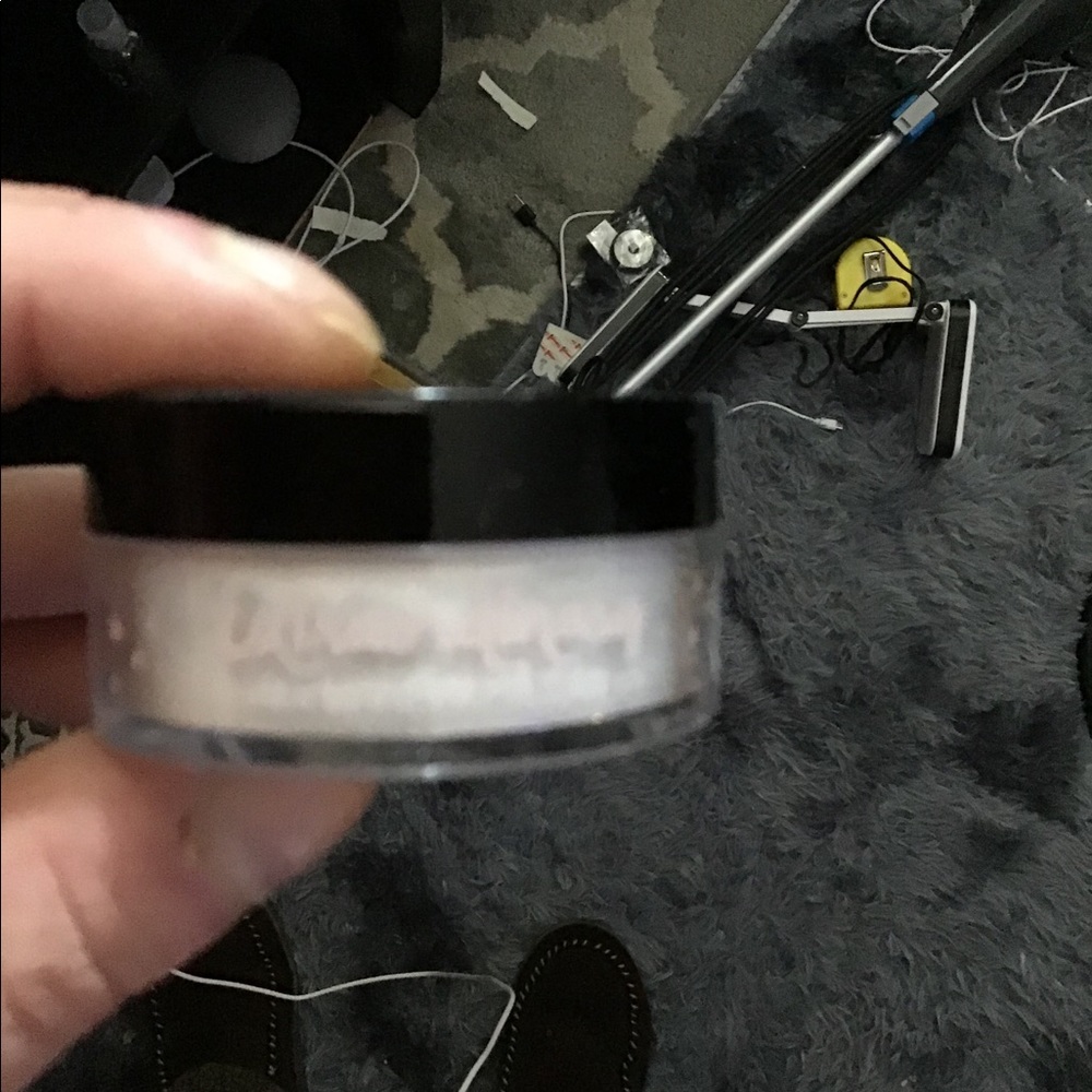 Ciate Translucent Powder - Picture 4 of 4